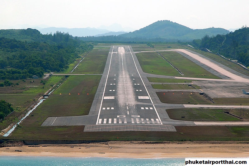 Bandar Udara Internasional Phuket