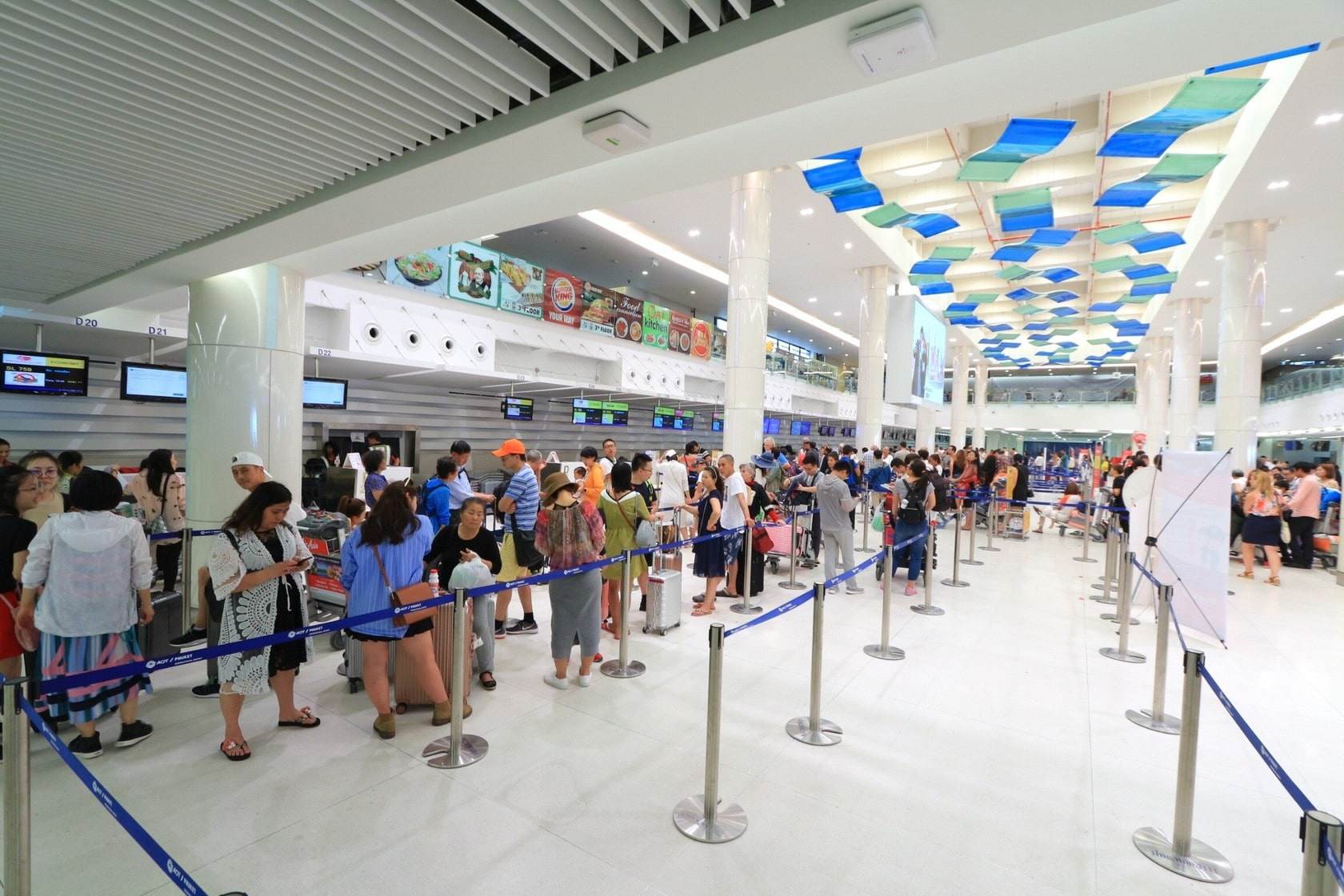 4 Tempat Terenak Di Phuket International Airport, Thailand Buat Makan, Nongki, Dan Main Judi Slot Online